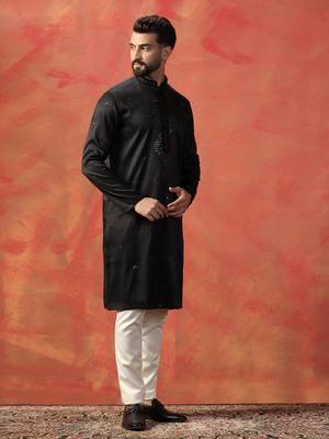 Men black embroidery kurta 2