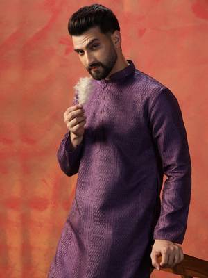 Men purple embroidery kurta 1