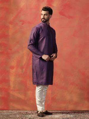 Men purple embroidery kurta 2