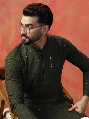 men olive sequins kurta 1