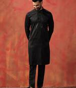 Men solid black neck work kurta