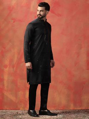 Men solid black neck work kurta 2