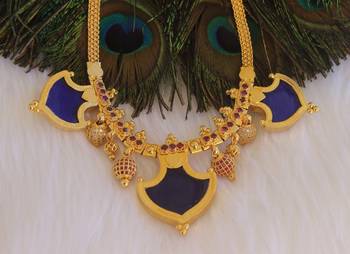 Red and white stone kerala palakka necklace 2