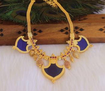Red and white stone kerala palakka necklace 3