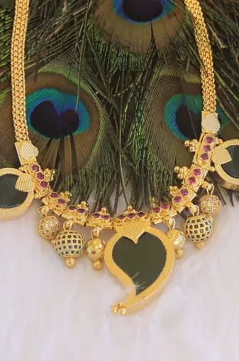 Mango shape green stone kerala style palakka necklace