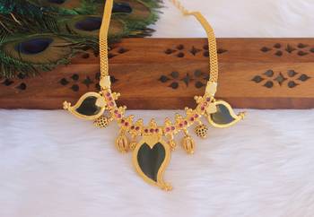 Mango shape black stone kerala style palakka necklace 2