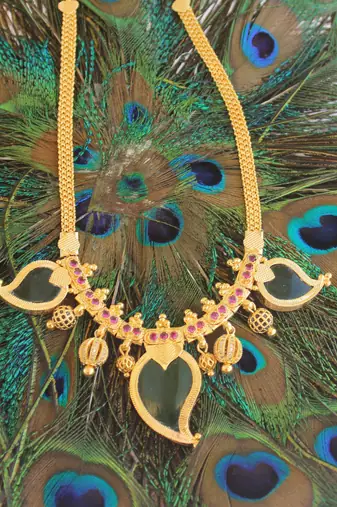 Mango shape black stone kerala style palakka necklace