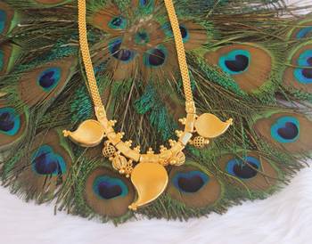 Mango shape black stone kerala style palakka necklace 5