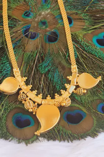 Mango shape black stone kerala style palakka necklace