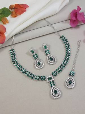 silver plated stylish design crystal diamond necklace jewellery set for women  1