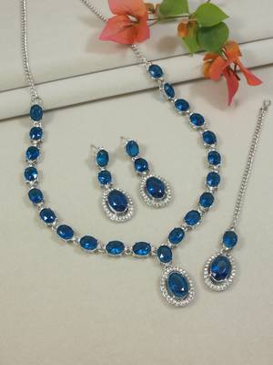 silver plated stylish design crystal diamond necklace jewellery set  1