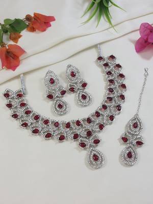 rose gold plated stylish design crystal diamond necklace & earrings jewellery set  1