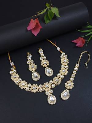 traditional kundan & stone choker necklace jewellery set  1
