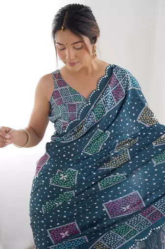 Chiffon digital print scallped border mirror work saree