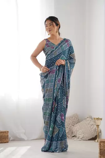 Chiffon digital print scallped border mirror work saree