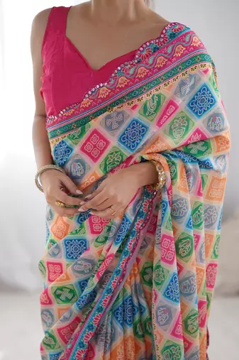 Chiffon digital print scallped border mirror work saree