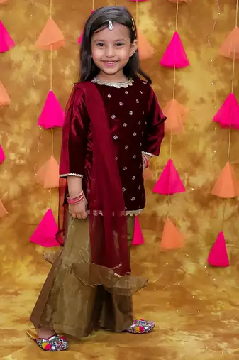 Kid1 mahira palazzo set