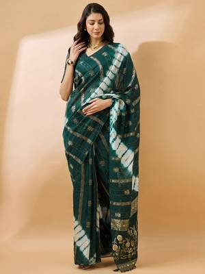 Green staple cotton saree with tie-dye bandhani pattern 1