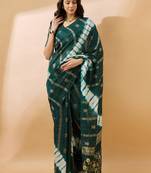 Green staple cotton saree with tie-dye bandhani pattern