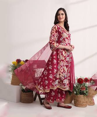  purple floral print a-line kurta trouser and dupatta set 5