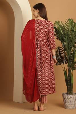 women's rayon foil printed kurta & pant with dupatta 2