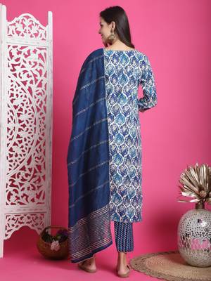 women's rayon foil printed kurta & pant with dupatta 3