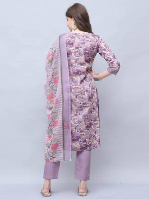 women's cotton blend floral printed kurta & pant with dupatta 3
