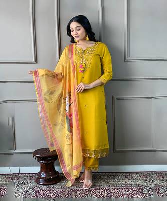 Mustard Embroidered Chanderi Straight Kurta Pant and Dupatta Set 1