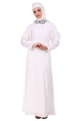 Embroidered Floral Neck White Abaya 7