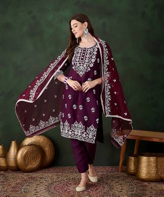 Purple Silk ChikanKari Embroidered Kurta Pant & Dupatta 8