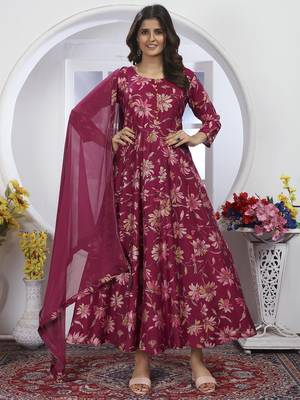 pink chanderi anarkali suit with handwork design 1