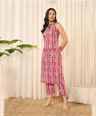 Mauve and white geometric printed calf length kurta pants set 7