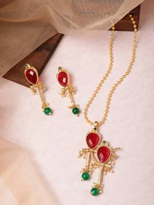 Golden ruby green pearls studded love bird pendant earrings and chain jewelry set for women girls 1