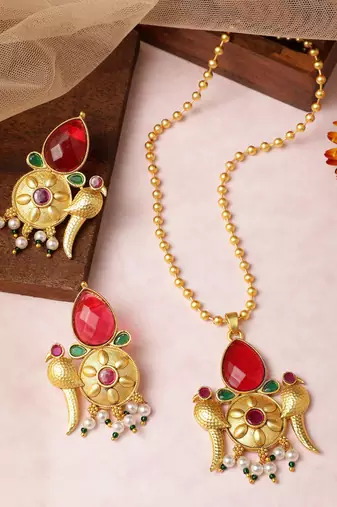 Gold plated ruby green pearls stone studded & beaded birds pendant chain and earrings jewelry set for women girls