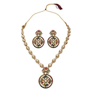 gold plated traditional design kundan stone necklace & earrings jewellery set  2