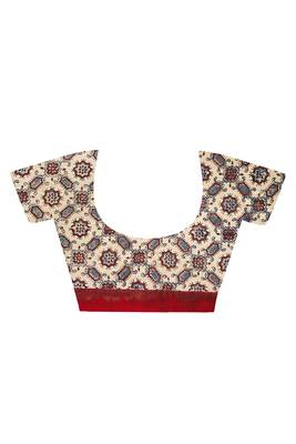 Red pure bandhani silk saree with blouse piece 5