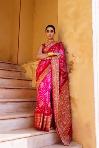 Red-pink pure bandhani silk saree with blouse piece