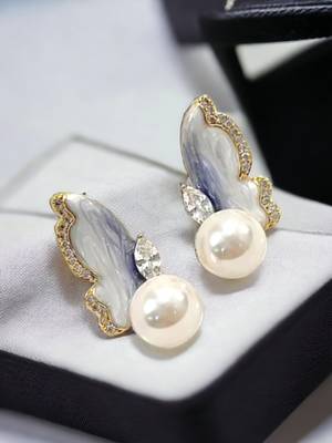 Stylish grey enamal peart drop designer gold plated earring for women 1