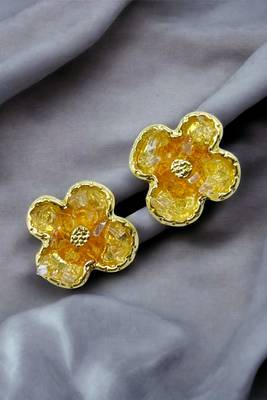 Stylish regular wear yellow studded gold plated korean stud earring for women 1