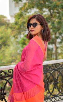 Handloom cotton blend rani pink sequin saree 4