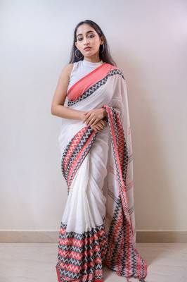 Handloom white cotton begampuri saree 1