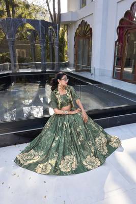 green Women's Tussar Silk With Floral Print Cord-Set 6