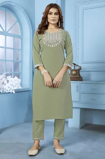 Green embroidered cotton kurta set