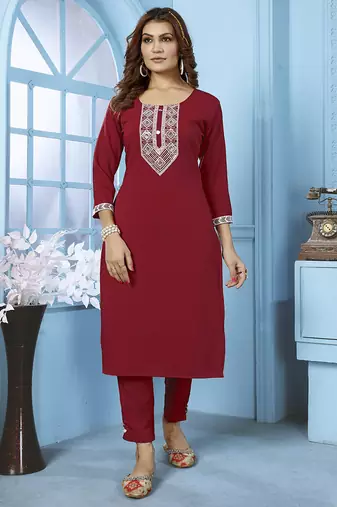 Maroon embroidered cotton kurta set