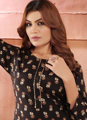 Black printed viscose kurti 4