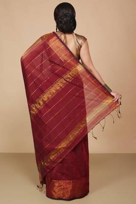 Maroon Zari Border Checked Cotton zori Blend Saree  4