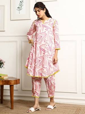 Pink cotton blend printed kurta set  1