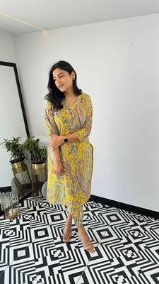 Yellow viscosee printed kurta set  3