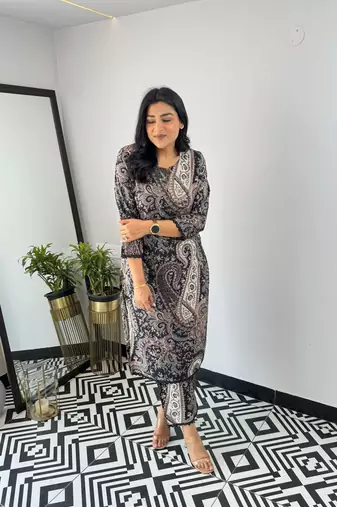 Black viscosee printed kurta set