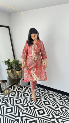 Red viscosee printed kurta set 2